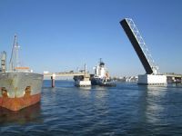 M/V MERCY isimli gemi Bizerte'de köprüye çarptı