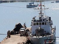 Foça'da Sahil Güvenlik 40 kaçak göçmen yakaladı