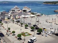 Çanakkale Feribot İskelesi'nde yoğunluk başladı