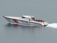 Ege Denizi'nde Suriye uyruklu 46 kaçak göçmen yakalandı