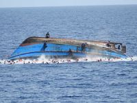 Hindistan'da tekne alabora oldu: 19 ölü