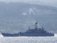 Rus savaş gemisi Çanakkale Boğazı'ndan geçti