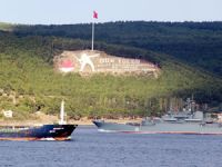 Rus askeri gemisi Çanakkale Boğazı'ndan geçti