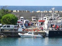 Tekne faciasında insan kaçakçıları araştırılıyor