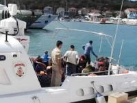 Sahil Güvenlik İzmir'de 28 kaçak göçmen yakaladı