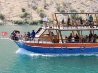 Şanlıurfa'da engeliler için tekne turu düzenlendi
