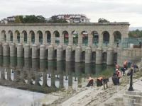 Beyşehir Gölü'nün sahil kıyılarında temizlik yapıldı