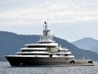 Luna isimli mega yata 13 tankerle yakıt ikmali yapıldı