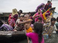 Arakanlı Müslümanları taşıyan tekne alabora oldu!