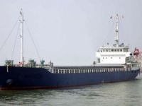 Çin’de resife çarpan genel kargo gemisi battı