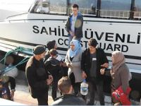 Sakız Adası'na kaçmaya çalışan 98 göçmen yakalandı