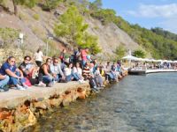 Karton Tekne Yarışı'nın galibi 'Nigelt Dean' ekibi oldu