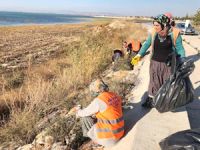 Beyşehir sahil şeridinde temizlik çalışması yapıldı