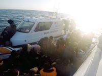 Midilli'ye geçmeye çalışan 99 Suriyeli yakalandı