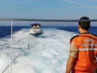 Sürat teknesinde 18 kaçak göçmen yakalandı