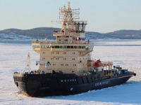 ‘MOSKVA’ isimli buzkıran gemisi Sabetta Limanı’na gidiyor