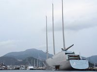 Dünyanın en pahalı yatı Marmaris'e demirledi