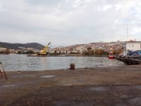 Bozhane Limanı'ndaki hasarlı iskele onarıldı