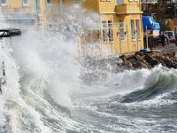 Meteoroloji Kıyı Ege için fırtına uyarısı yaptı