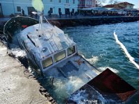 'Çınar' adlı tekne fırtınanın etkisiyle battı