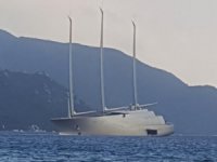 Rus milyarderin yatı “Beyaz İnci” Marmaris'e demirledi