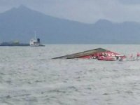 Filipinler'de 251 yolcu taşıyan gemi battı!