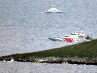 Yunan balıkçı tekneleri Türk karasularına girmek istedi