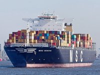 'MSC Genova' isimli konteyner gemisi Çanakkale Boğazı'ndan geçti