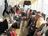 Sahil Güvenlik Çeşme'de 42 kaçak göçmeni kurtardı