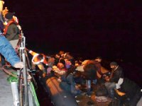 Sahil Güvenlik İzmir'de 71 kaçak göçmeni kurtardı