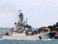 'Azov' isimli savaş gemisi, İstanbul Boğazı'ndan geçti