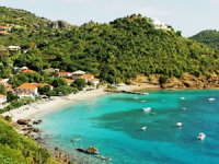 The Cruise Line, tropik bir yolculuk sunuyor