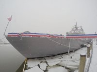 USS Little Rock, Montreal Limanı’nda buzlara sıkıştı