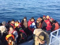 Yunan adalarına geçmeye çalışan 108 göçmen yakalandı