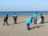 Hatay sahillerinde temizlik çalışması başlatıldı