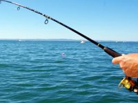 Dereye elektrik vererek balık avlamak isteyen kişi hayatını kaybetti