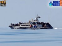 Libya'da tekneleri arızalanan göçmenler kurtarıldı