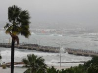 İskenderun Körfezi'nde fırtına hayatı olumsuz etkiledi