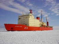 ABD'li bilim insanlarını 'ARA Almirante Irizar' gemisi kurtardı