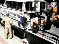 Çeşme açıklarında 18 kaçak göçmen yakalandı