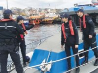 Deniz Polisleri, bir yılda teknelerde saklanan 90 firariyi yakaladı