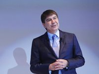 Menderes Türel: Antalya 2025'te kruvaziyer limana sahip olur
