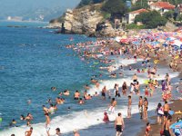 Bodrum'a gelen turistler, sahillere akın etti