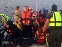 Kaş açıklarında 38 kaçak göçmen yakalandı