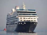 Dünya turuna çıkan M/S Azamara Journey, Kuşadası'na yanaştı