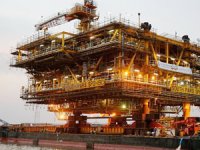 Total, İran'daki 4.2 milyar dolarlık doğalgaz projesini bitiriyor