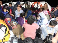 Botları arızalanan göçmenleri, Sahil Güvenlik kurtardı