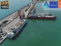 Samsun Limanı'na yanaşan gemiden kötü koku yayılıyor