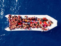 Libya açıklarında 152 kaçak göçmen kurtarıldı