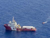 Akdeniz'de kurtarılan 900'den fazla göçmen İtalya'ya gitti